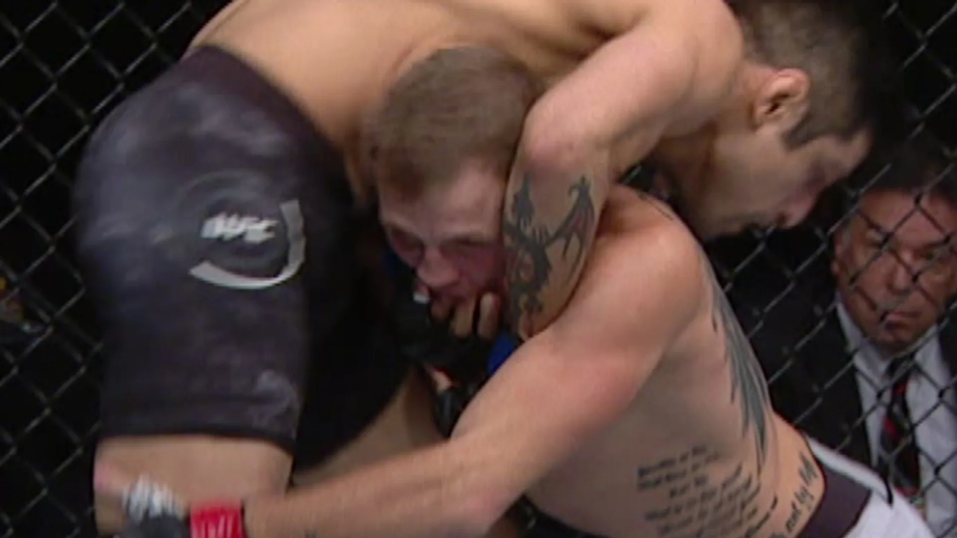 Jason Knight Bite Biter Gabriel Benitez MMA regler Frontkick Online