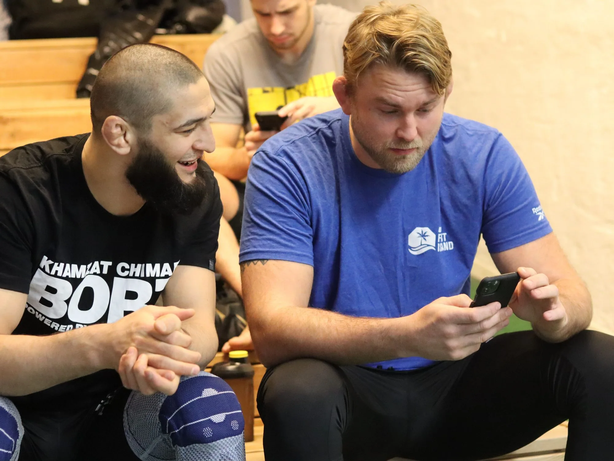 Khamzat Chimaev Alexander Gustafsson Frontkick.online