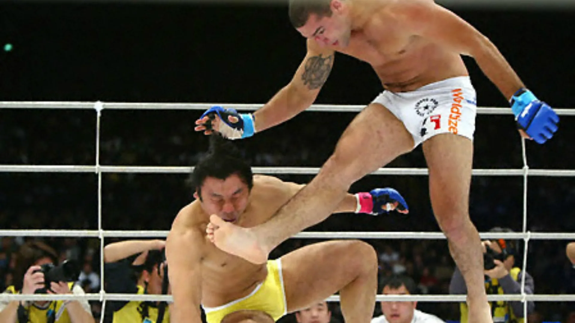 Mauricio Rua Shogun huvudspark MMA Regler Frontkick Online