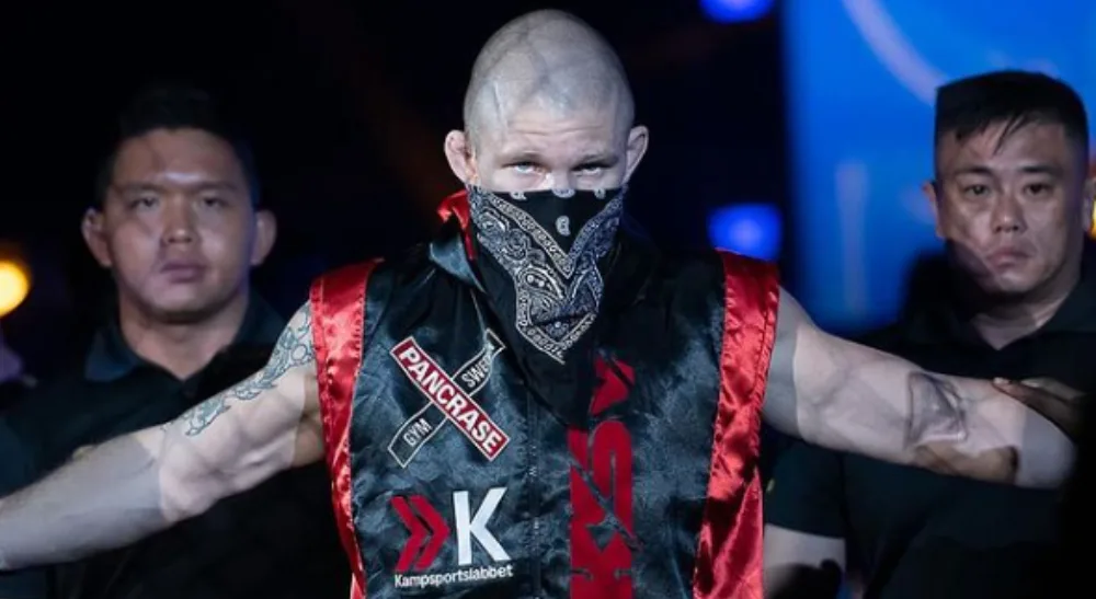 Zebaztian Kadestam ONE Championship Frontkick Online MMA