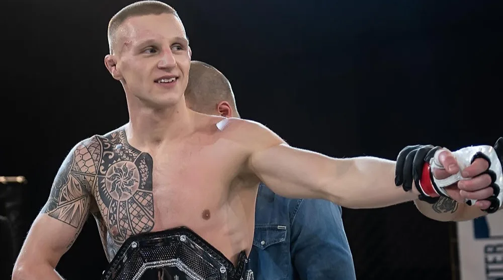 Tobias Harila MMA Frontkick Online Cage Warriors debut