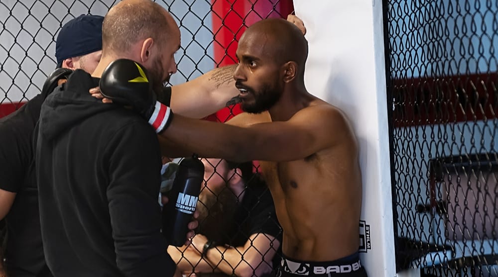 Markus Adolfsson Svensk MMA Landslaget Frontkick Online