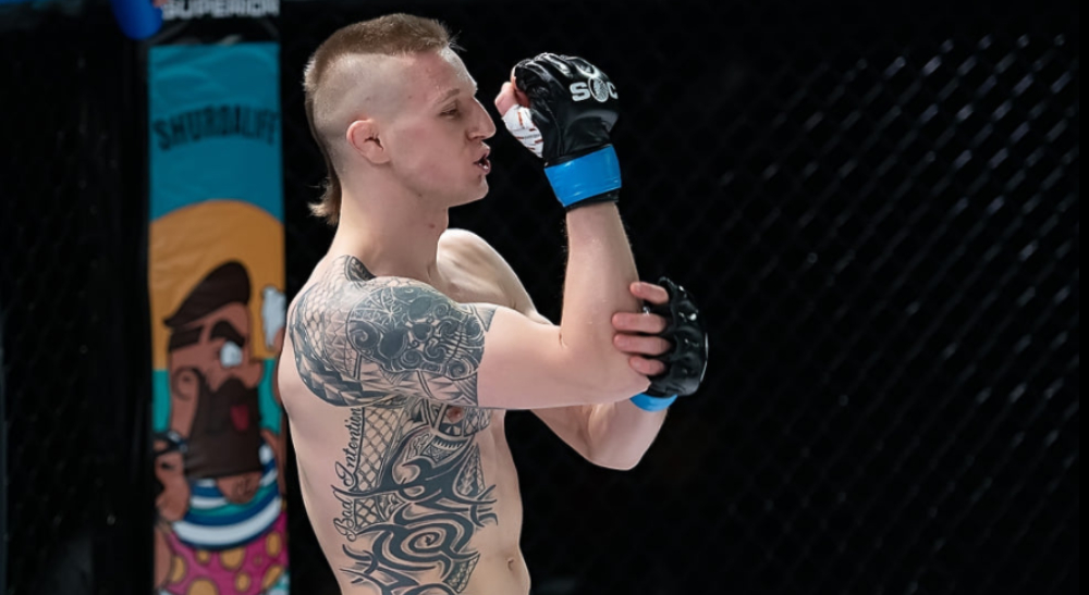 Svensk MMA Tobias Harila Cage Warriors debut MMA Frontkick Online