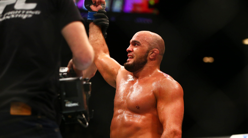 Ilir Latifi skon seger Tanner Boser UFC MMA Frontkick Online