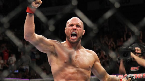 Randy Couture UFC obesegrad Frontkick Online