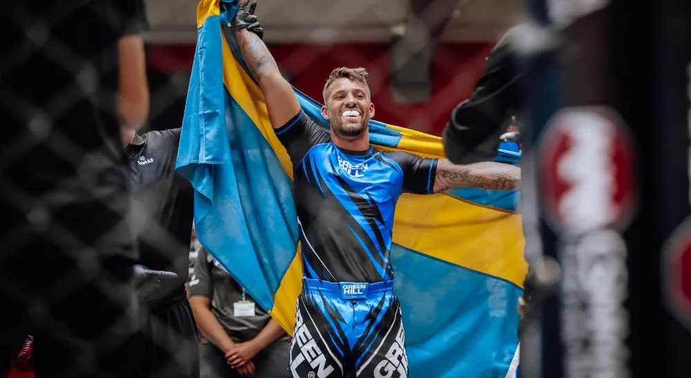 John Oldenqvist Svensk MMA World Cup Frontkick Online