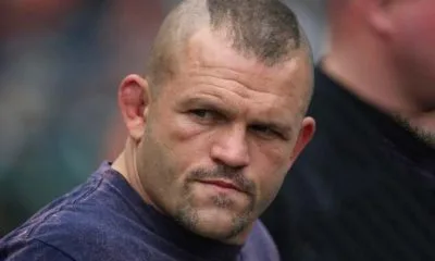 Chuck Liddell misshandel UFC MMA Frontkick Online
