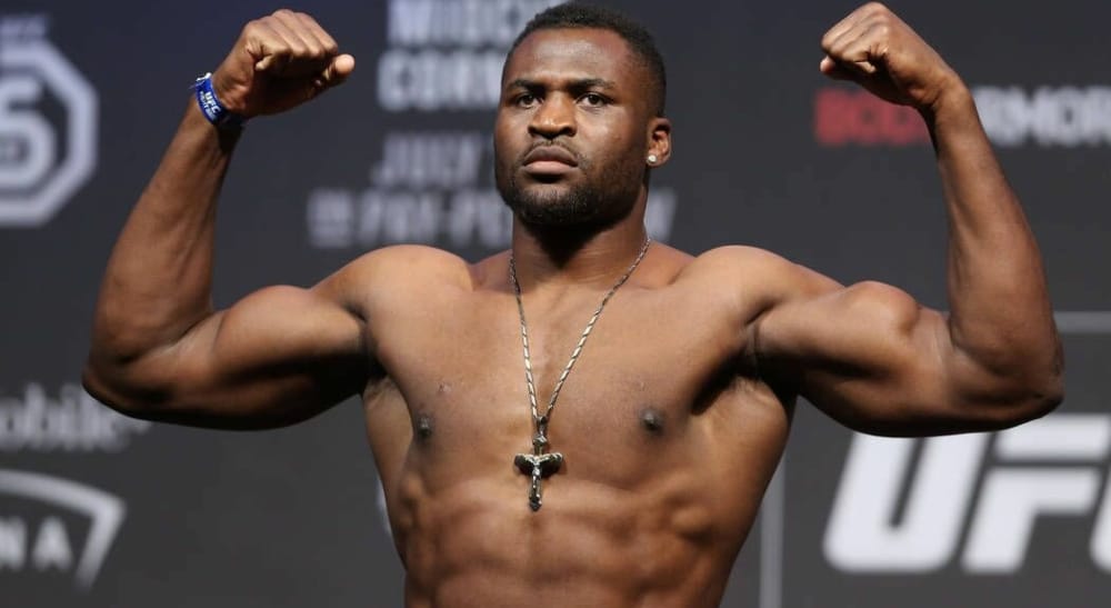 Francis Ngannou låna pengar träningsläger UFC MMA Frontkick Online