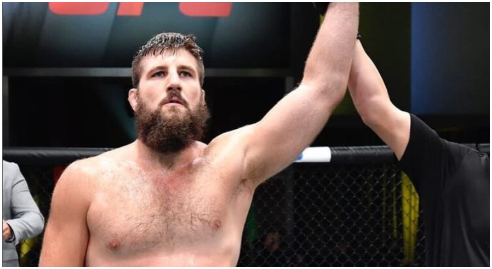 Tanner Boser UFC MMA Frontkick