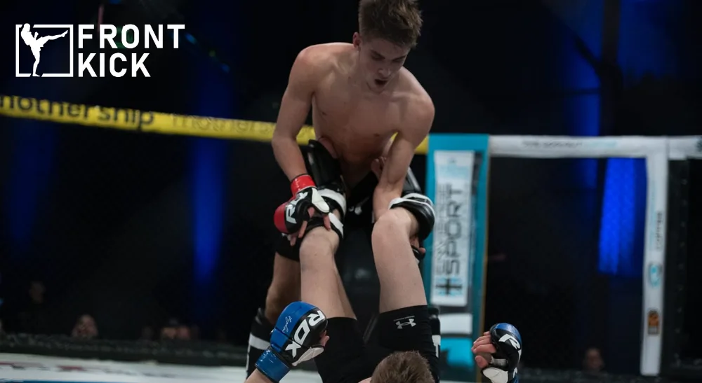 Liam Pitts Fight Club Rush 11 Noah Hedenberg Persson Svensk MMA Frontkick Online (1)