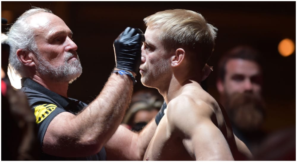 Samuel Bark Superior 25 Frontkick