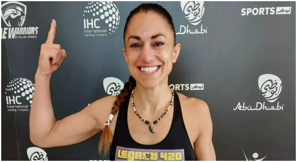 Corinne Laframboise MMA 1 Frontkick.online