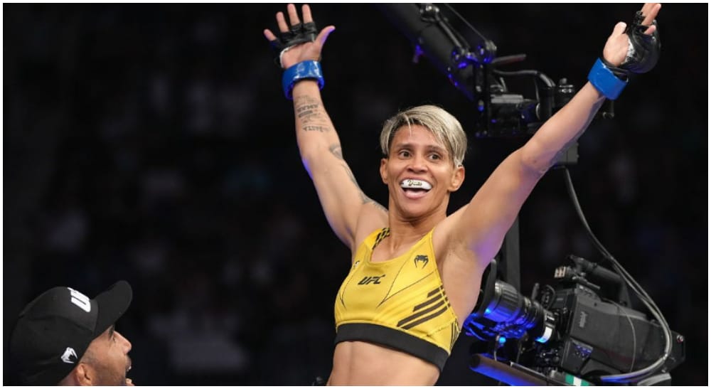 Amanda Lemos Frontkick.online