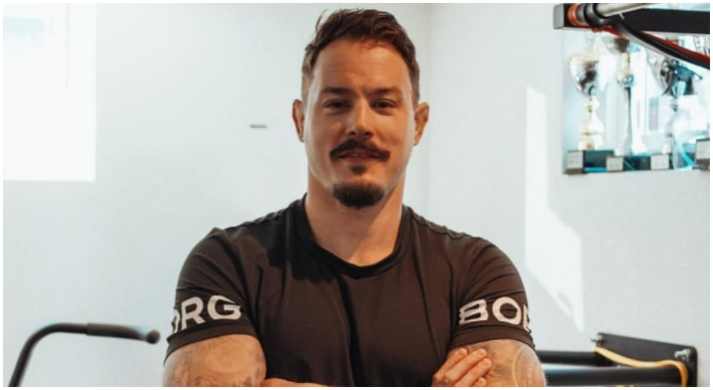 Simon Sköld MMA Frontkick.online