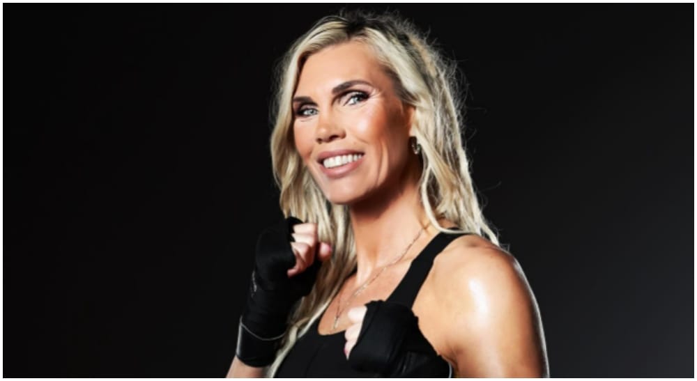 Mikaela Lauren 1 boxing Frontkick.online (1)
