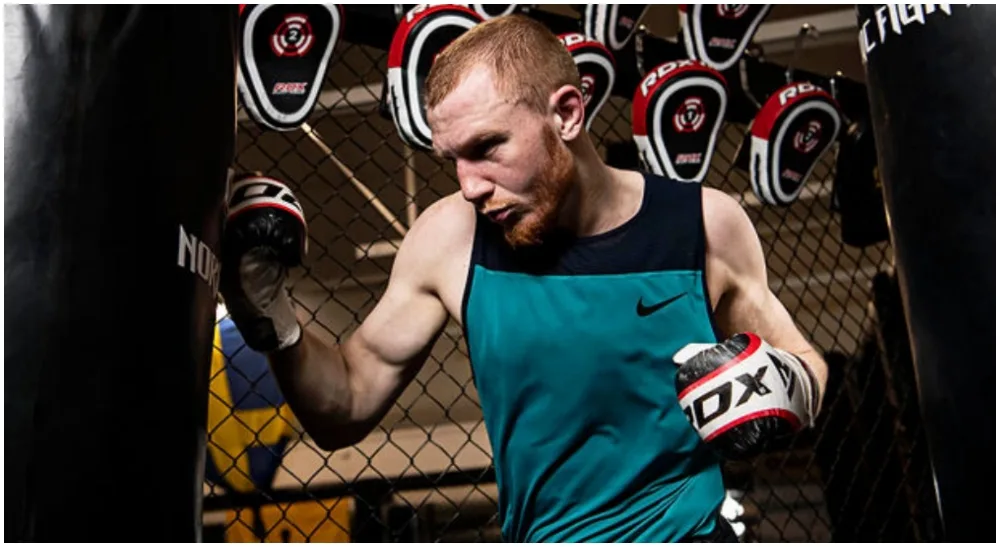 Anton Hellström boxing 3 Frontkick.online