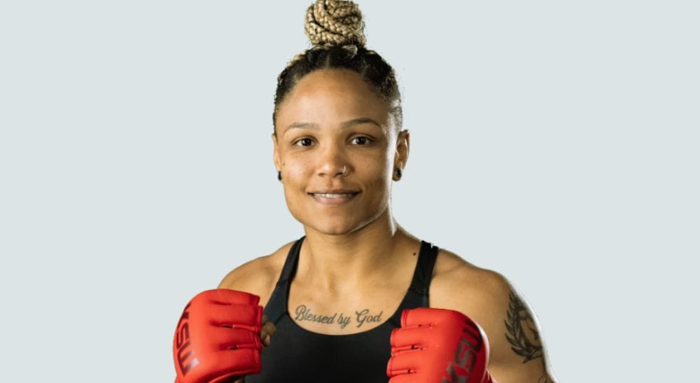 Frontkick MMA Yasmin Guimaraes 1