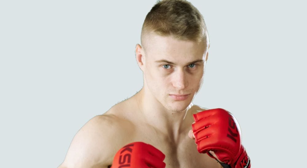 Frontkick MMA Leo Brichta 1