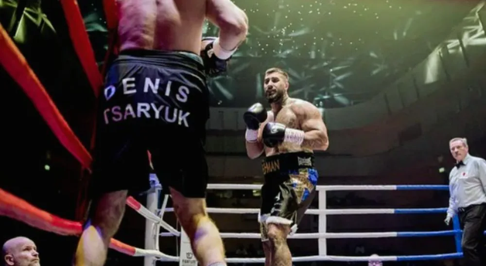 Pezhman Seifkhani mars Frontkick
