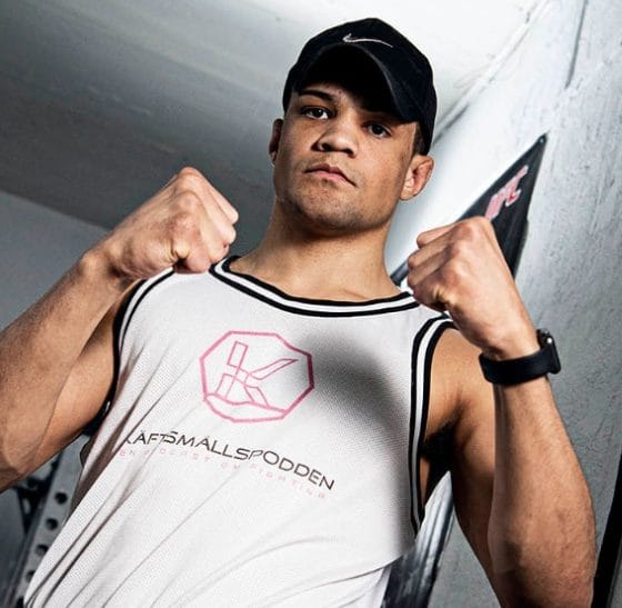 Theodor Berggren Frontkick Käftsmällspodden MMA Renyi