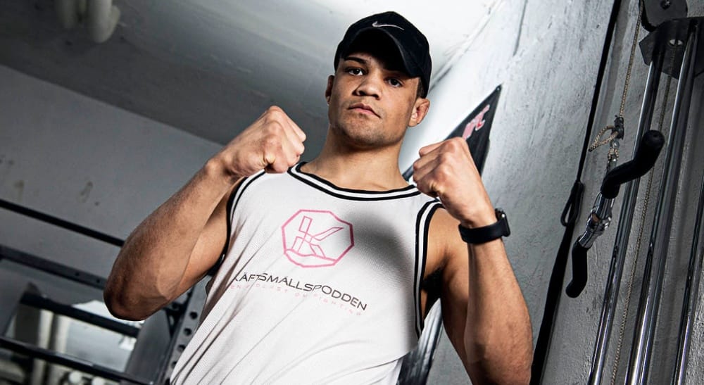 Theodor Berggren Frontkick Käftsmällspodden MMA Renyi