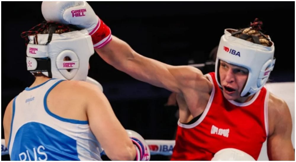 Zabrina Holmström 1 Frontkick