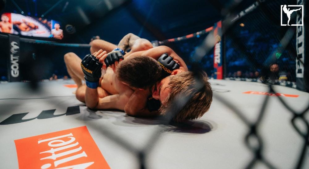 Liam Pitts takedown OKTAGON 87 Frontkick.online (2)