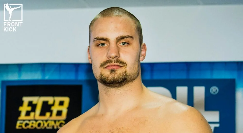 Adrian Granat boxning comeback Frontkick.online