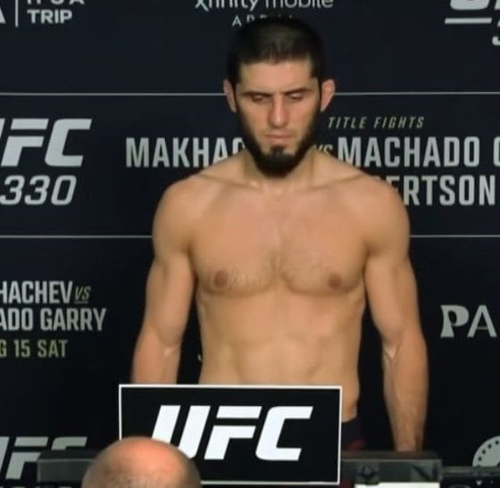 Islam Makhachev och Ian Machado Garry UFC 330 Frontkick.online (1)